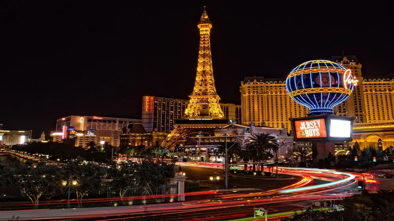 đăng ký KQBD cá độ - Casino Trực Tuyến Uy Tín | las vegas,  eiffel tower,  buildings,  architecture,  illuminated,  city lights,  motion blur,  long exposure,  casino,  city,  cityscape,  downtown,  night,  gambling,  hotel,  usa,  night photography,  las vegas,  las vegas,  las vegas,  las vegas,  las vegas,  casino,  casino,  hotel